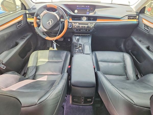 2014 LEXUS ES 300h