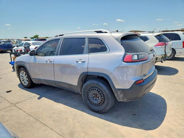 2019 JEEP CHEROKEE LATITUDE FWD