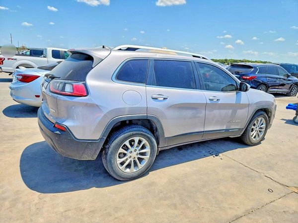 2019 JEEP CHEROKEE LATITUDE FWD