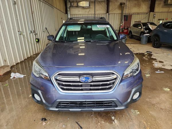2018 SUBARU OUTBACK Limited+M/R