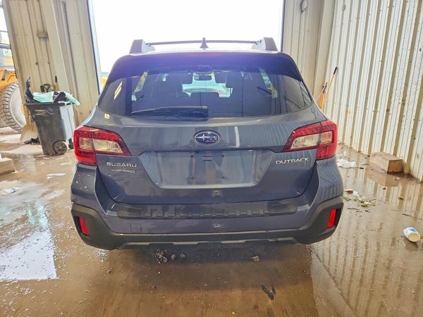 2018 SUBARU OUTBACK Limited+M/R