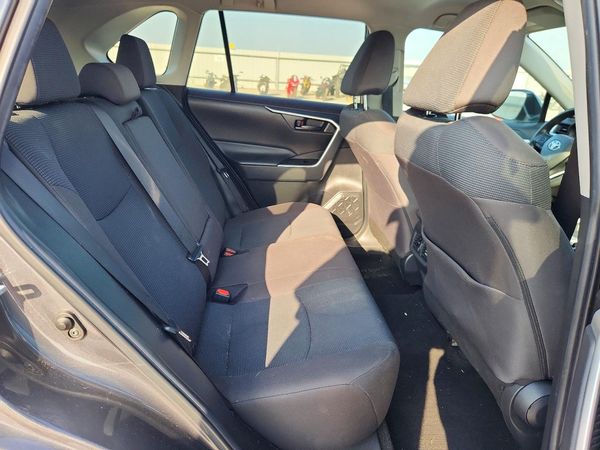 2023 TOYOTA RAV4 LE