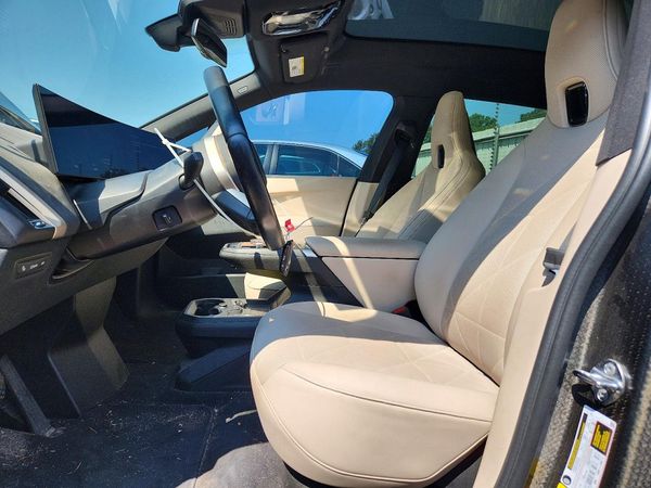 2024 BMW IX