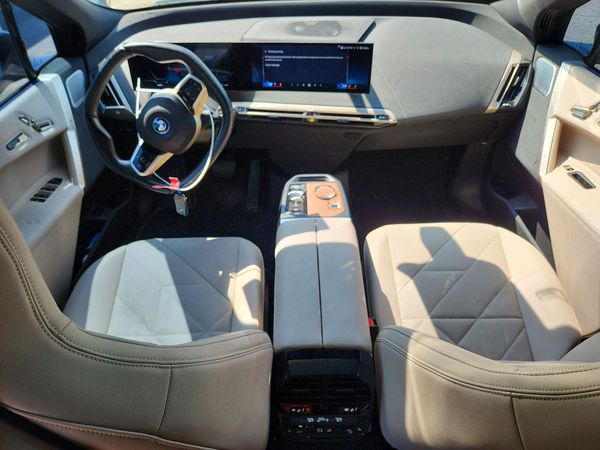 2024 BMW IX