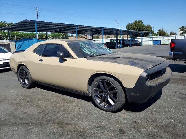 2013 DODGE CHALLENGER Base