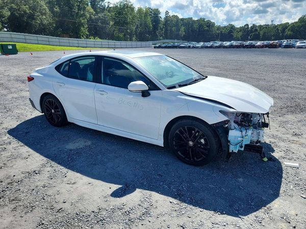 2025 TOYOTA CAMRY
