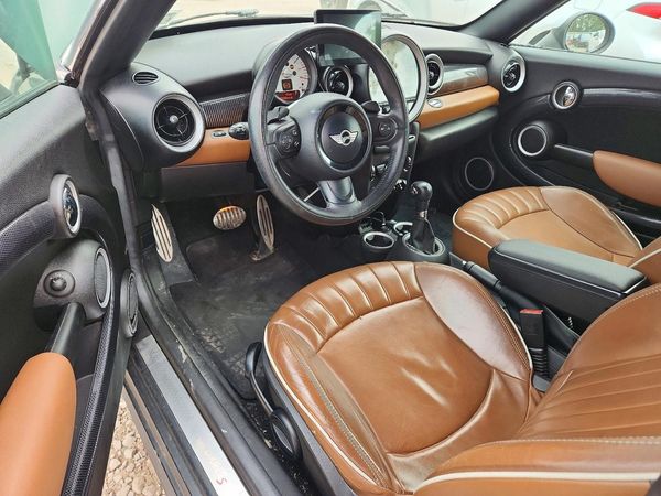 2013 MINI COOPER COUPE