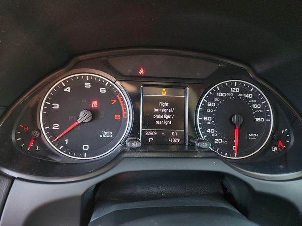 2012 AUDI Q5 Premium Plus
