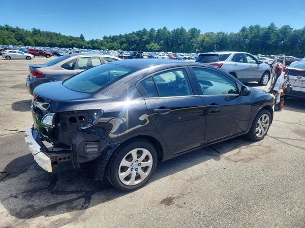 2013 MAZDA 3 SV/Base