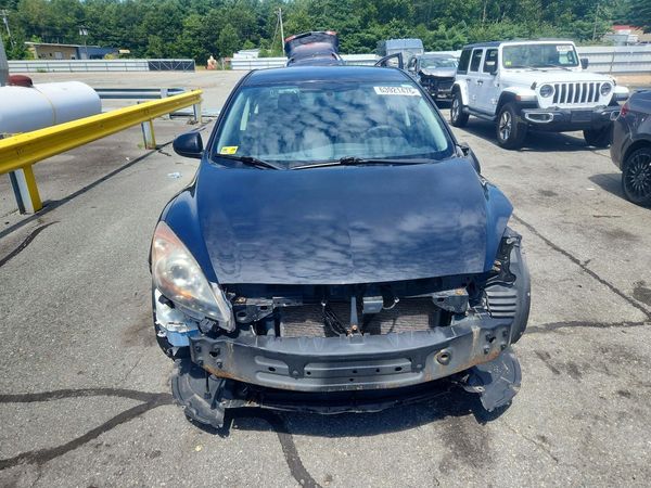 2013 MAZDA 3 SV/Base
