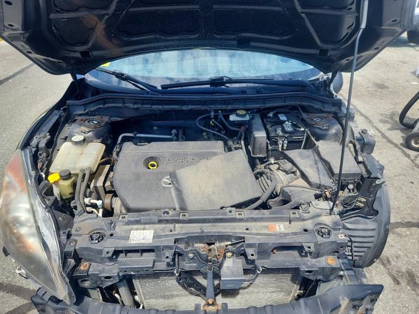 2013 MAZDA 3 SV/Base