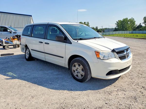 2013 DODGE GRAND CARAVAN SE