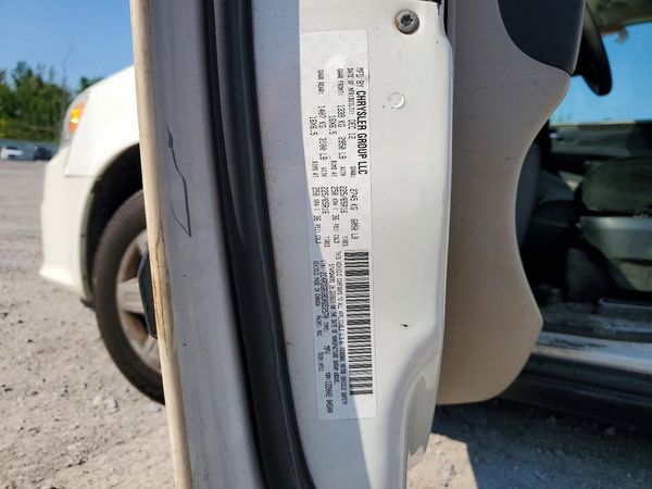 2013 DODGE GRAND CARAVAN SE