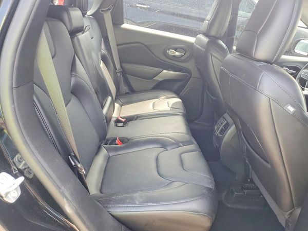 2021 JEEP CHEROKEE LATITUDE LUX 4X2