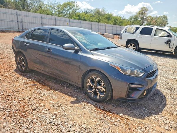 2021 KIA FORTE FE, LXS