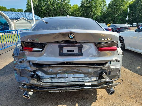 2024 BMW 330XI xDrive