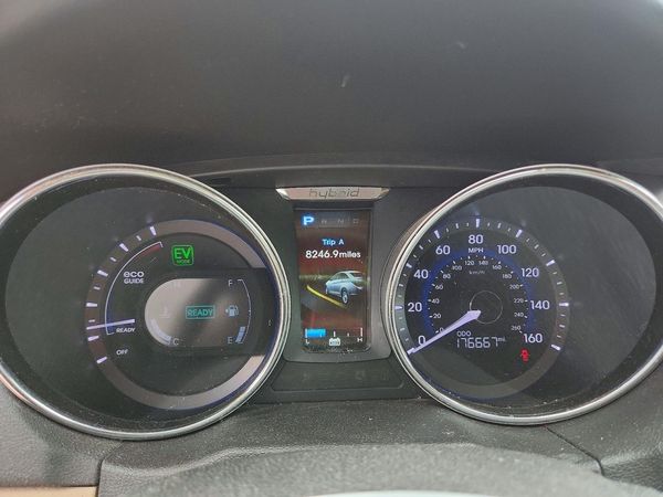 2013 HYUNDAI SONATA
