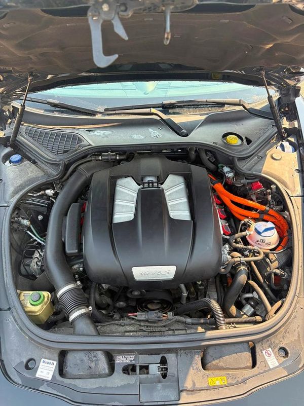 2014 PORSCHE PANAMERA S Hybrid