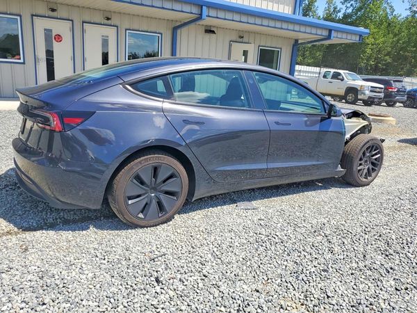 2026 TESLA MODEL 3