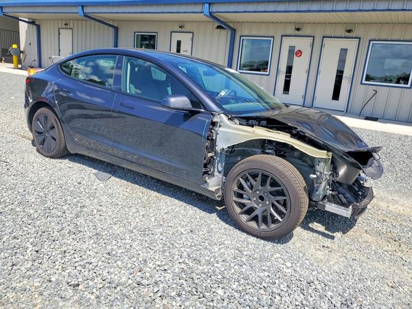 2026 TESLA MODEL 3