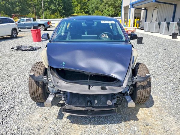 2026 TESLA MODEL 3