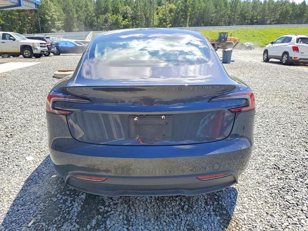 2026 TESLA MODEL 3