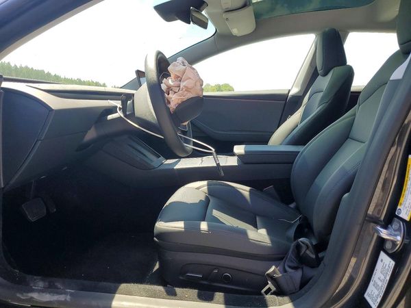 2026 TESLA MODEL 3