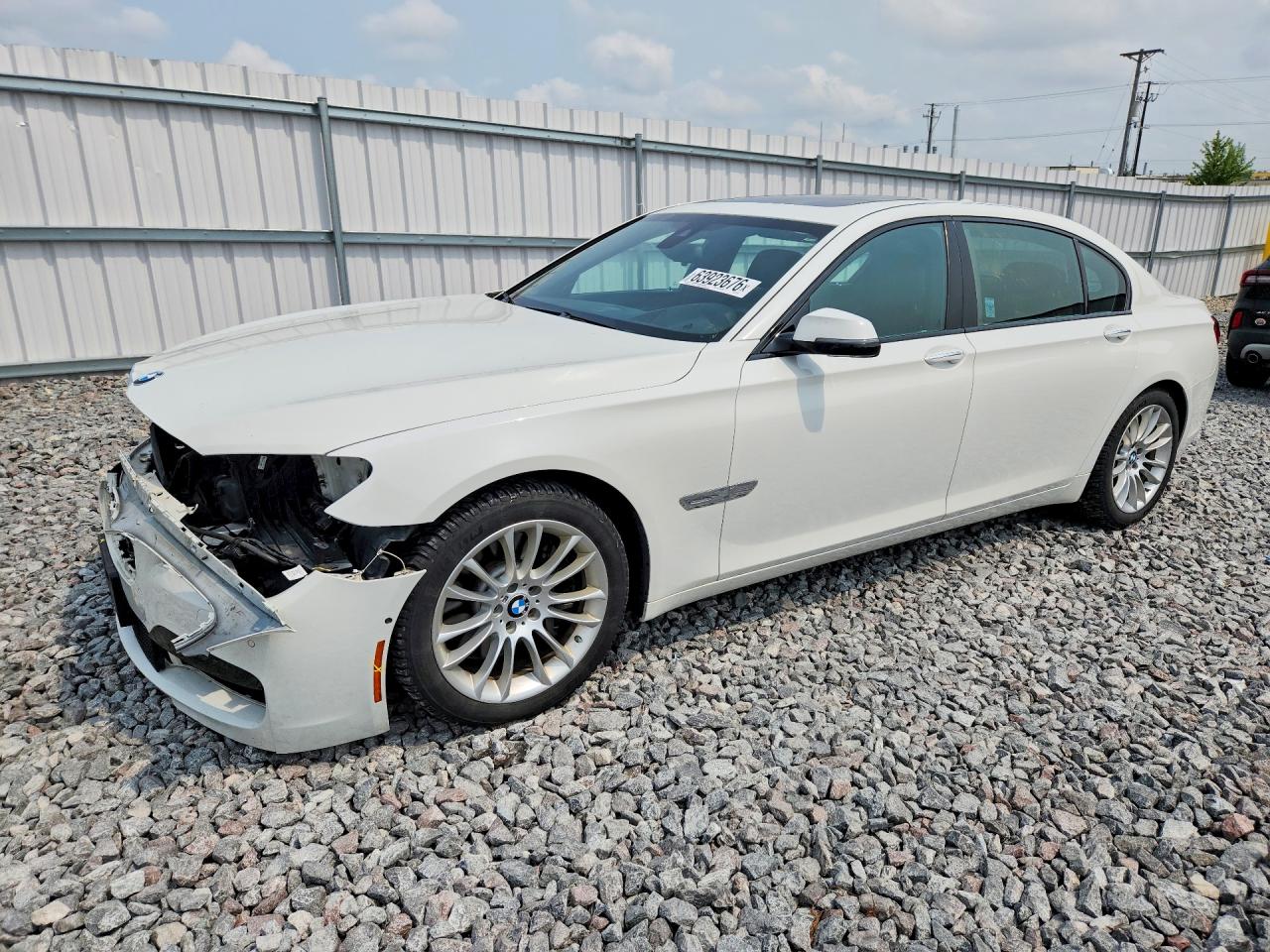 2015 BMW 750
