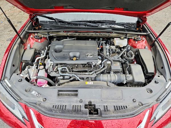 2024 LEXUS ES 300H 300h Luxury