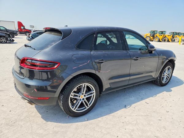2018 PORSCHE MACAN