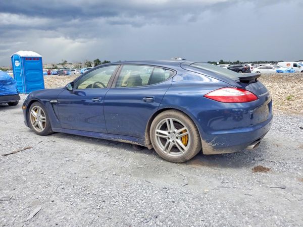 2013 PORSCHE PANAMERA Base (2WD), 4 (4WD)