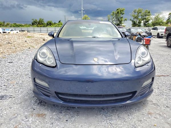 2013 PORSCHE PANAMERA Base (2WD), 4 (4WD)