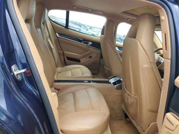 2013 PORSCHE PANAMERA Base (2WD), 4 (4WD)