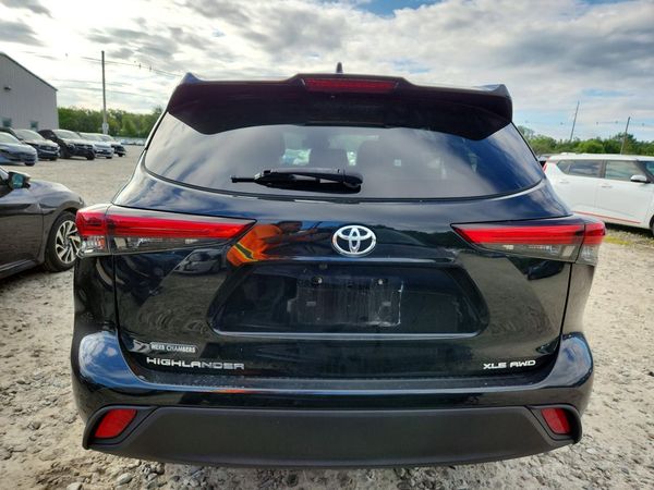 2020 TOYOTA HIGHLANDER XLE