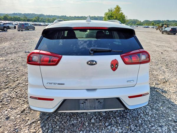 2017 KIA NIRO