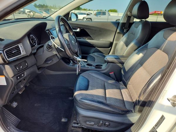 2017 KIA NIRO