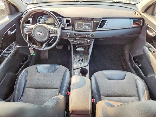 2017 KIA NIRO