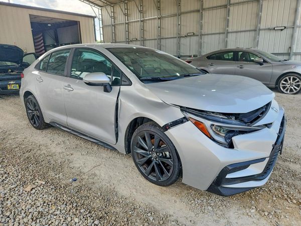 2026 TOYOTA COROLLA