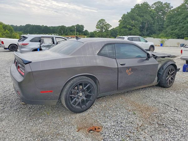 2016 DODGE CHALLENGER SXT Plus