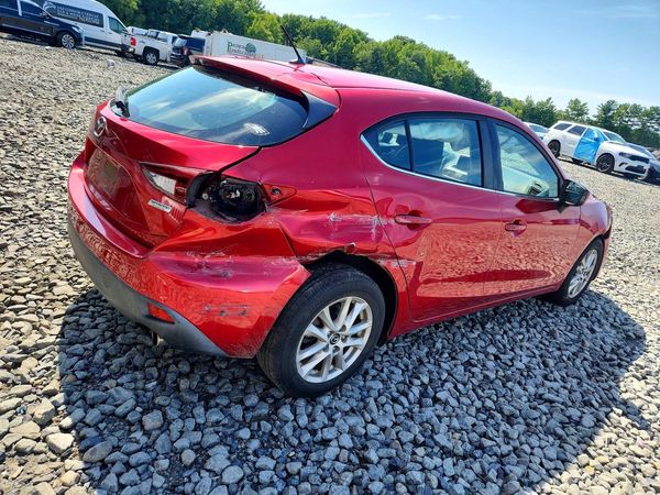 2016 MAZDA 3