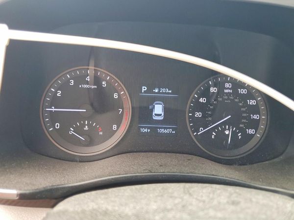 2020 HYUNDAI TUCSON SE