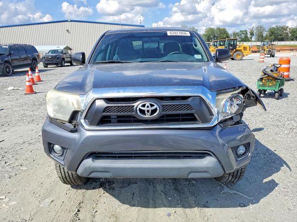 2015 TOYOTA TACOMA Delux Grade