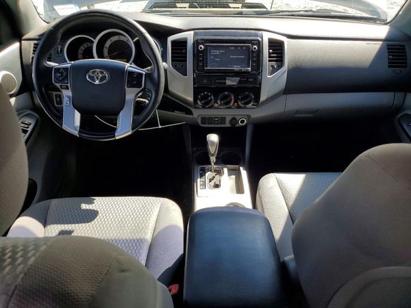 2015 TOYOTA TACOMA Delux Grade
