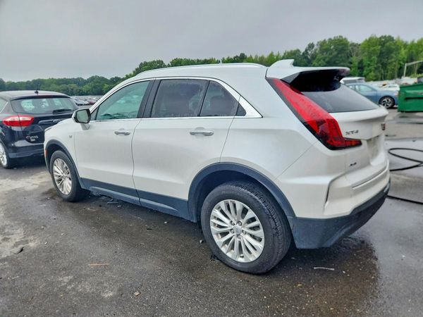 2024 CADILLAC XT4 Luxury