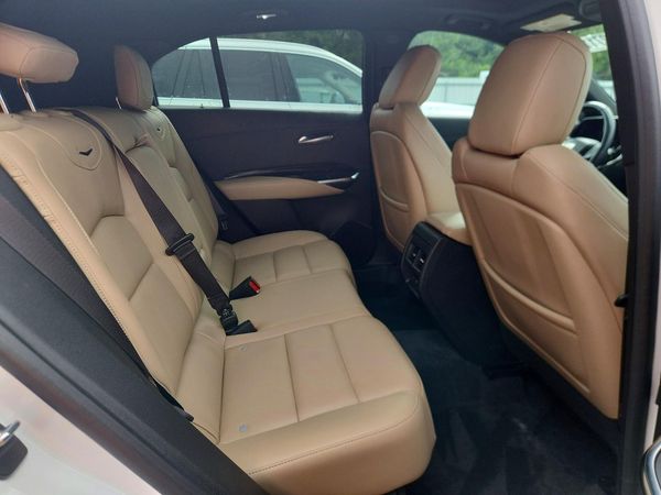 2024 CADILLAC XT4 Luxury