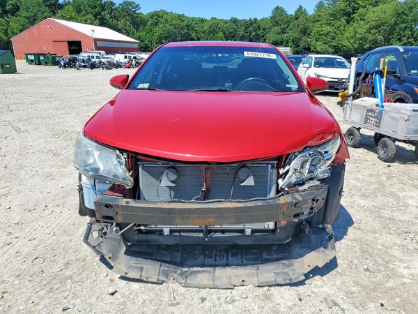 2014 TOYOTA CAMRY