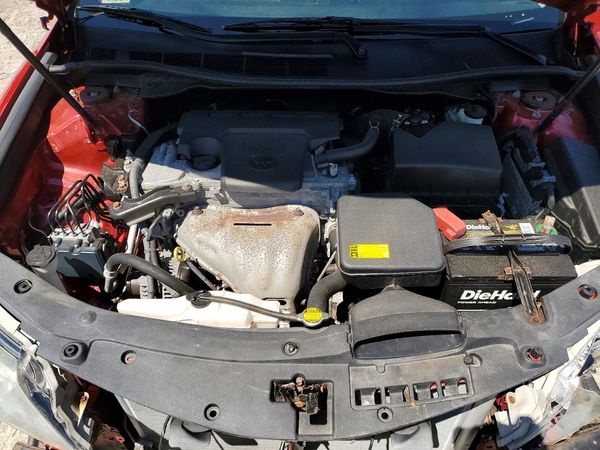 2014 TOYOTA CAMRY