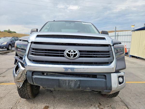 2015 TOYOTA TUNDRA SR5 Grade