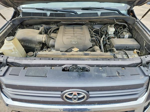 2015 TOYOTA TUNDRA SR5 Grade