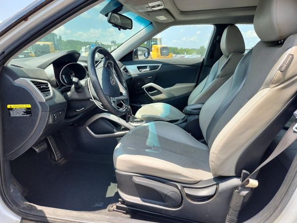 2012 HYUNDAI VELOSTER GLS(Middle grade)
